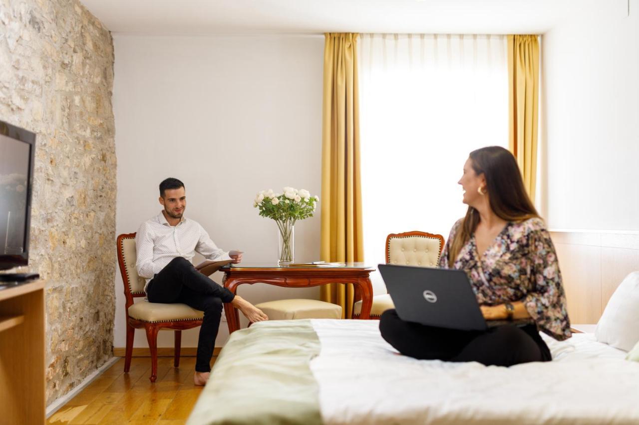 Hotel Historia Malomkert Veszprem Ngoại thất bức ảnh