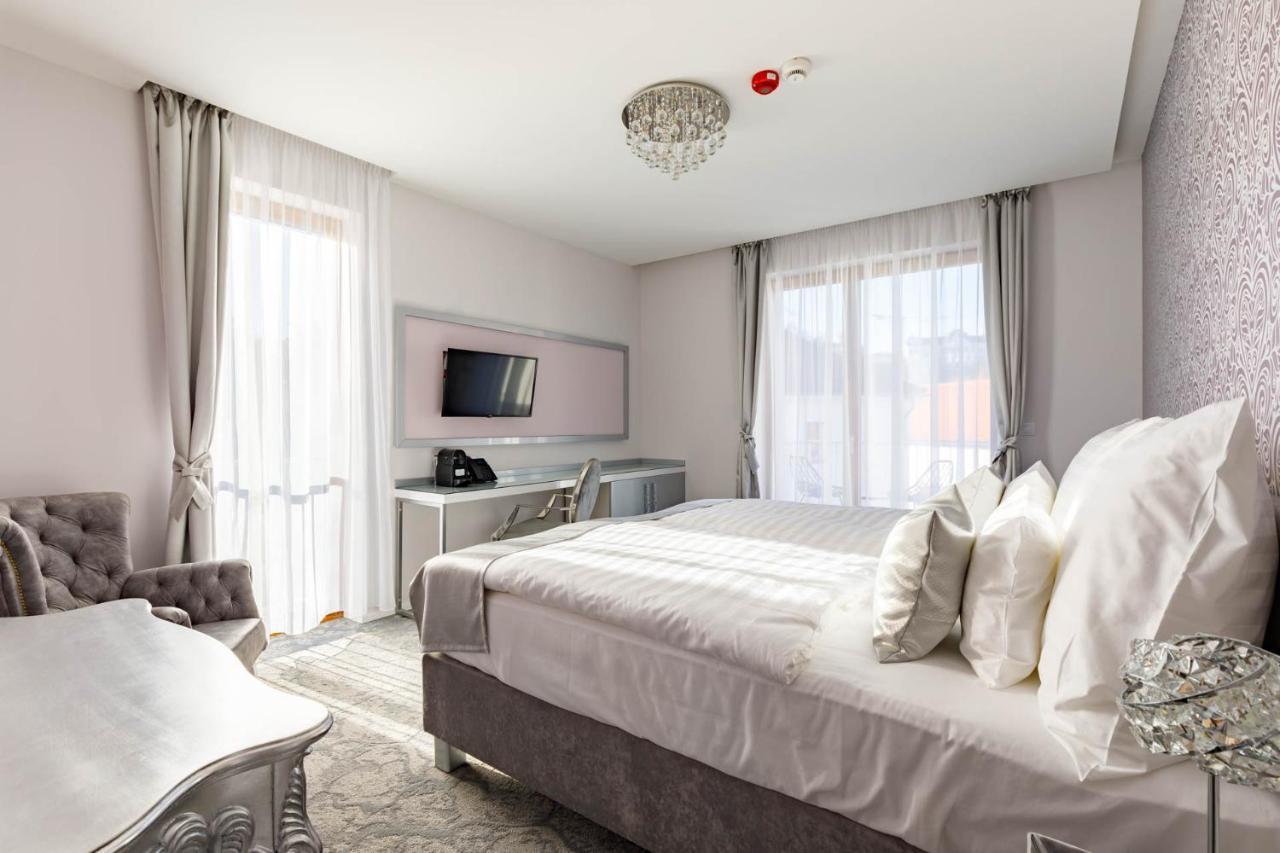 Hotel Historia Malomkert Veszprem Ngoại thất bức ảnh